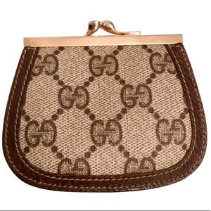Vtg GUCCI Kisslock Coin Purse
